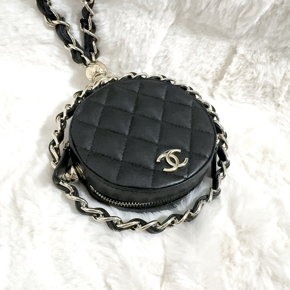 CHANEL  Quilted Chain Round Mini Clutch Bag - Picture 4 of 14